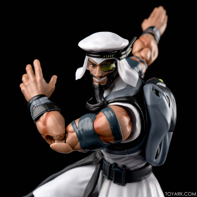 Illustration for article titled New Street Fighter Figures Are Cool